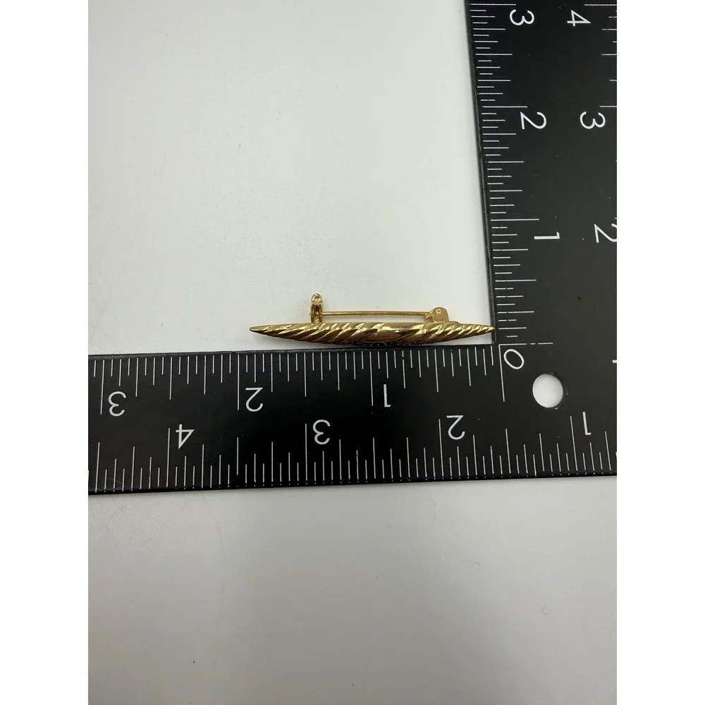 Vintage Gold Tone Textured Spiral Tapered Bar‎ Brooch Pin 2 Inch